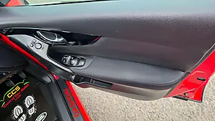 Used 2014 Nissan Qashqai Acenta Premium - Interior and Exterior details 14