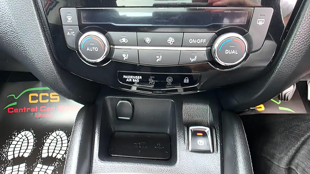 Used 2014 Nissan Qashqai Acenta Premium - Interior and Exterior details 15