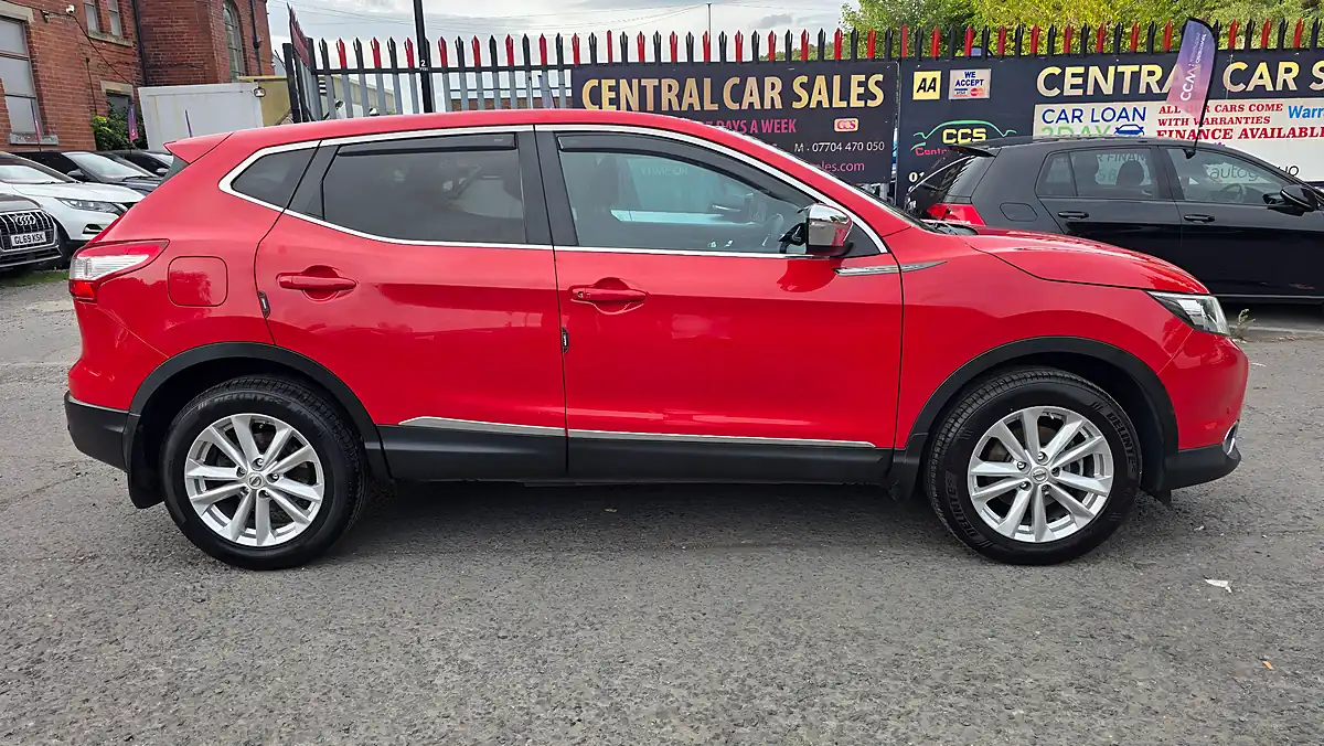 Used 2014 Nissan Qashqai Acenta Premium - Interior and Exterior details 5
