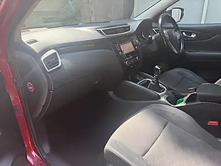 Used 2014 Nissan Qashqai Acenta Premium Red - Interior and Exterior details 17