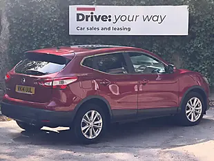 Used 2014 Nissan Qashqai Acenta Premium Red - Interior and Exterior details 7