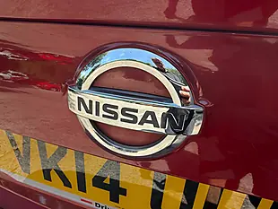 Used 2014 Nissan Qashqai Acenta Premium Red - Interior and Exterior details 9
