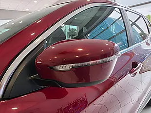 Used 2014 Nissan Qashqai Acenta Premium Red - Interior and Exterior details 8