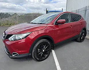 Used 2014 Nissan Qashqai Acenta Premium Red - Interior and Exterior details 2