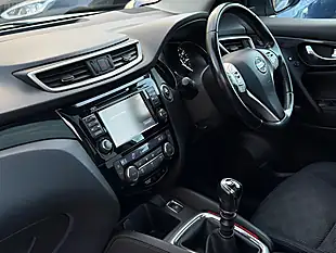 Used 2014 Nissan Qashqai Acenta Premium Silver - Interior and Exterior details 15