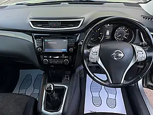 Used 2014 Nissan Qashqai Acenta Premium Silver - Interior and Exterior details 16