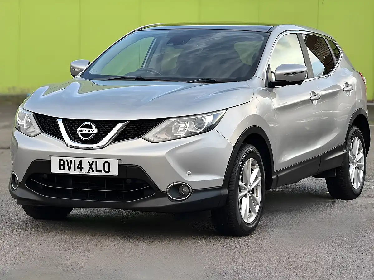 Used 2014 Nissan Qashqai Acenta Premium Silver - Interior and Exterior details 2
