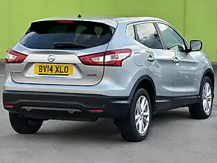 Used 2014 Nissan Qashqai Acenta Premium Silver - Interior and Exterior details 4