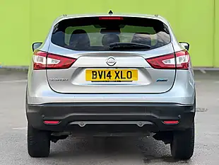 Used 2014 Nissan Qashqai Acenta Premium Silver - Interior and Exterior details 6