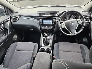 Used 2014 Nissan Qashqai Acenta Premium Silver - Interior and Exterior details 11