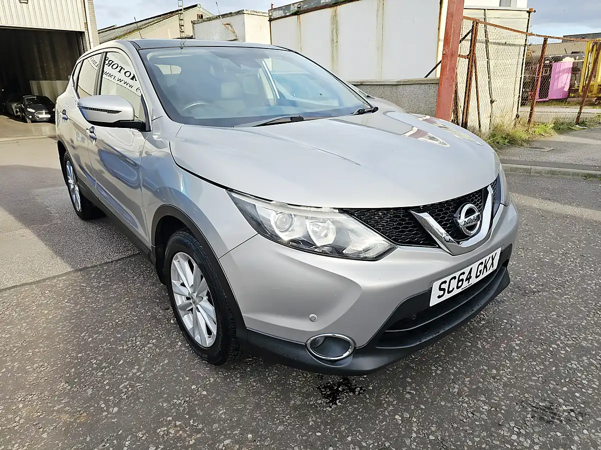 Used 2014 Nissan Qashqai Acenta Premium Silver - Interior and Exterior details 2