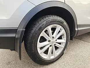Used 2014 Nissan Qashqai Acenta Premium Silver - Interior and Exterior details 20