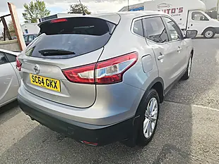 Used 2014 Nissan Qashqai Acenta Premium Silver - Interior and Exterior details 3