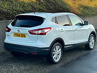 Used 2014 Nissan Qashqai Acenta Premium White - Interior and Exterior details 10