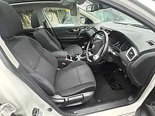 Used 2014 Nissan Qashqai Acenta Premium White - Interior and Exterior details 16