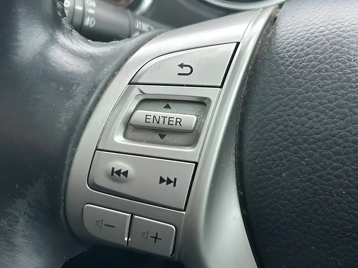 Used 2014 Nissan Qashqai Acenta Premium White - Interior and Exterior details 19