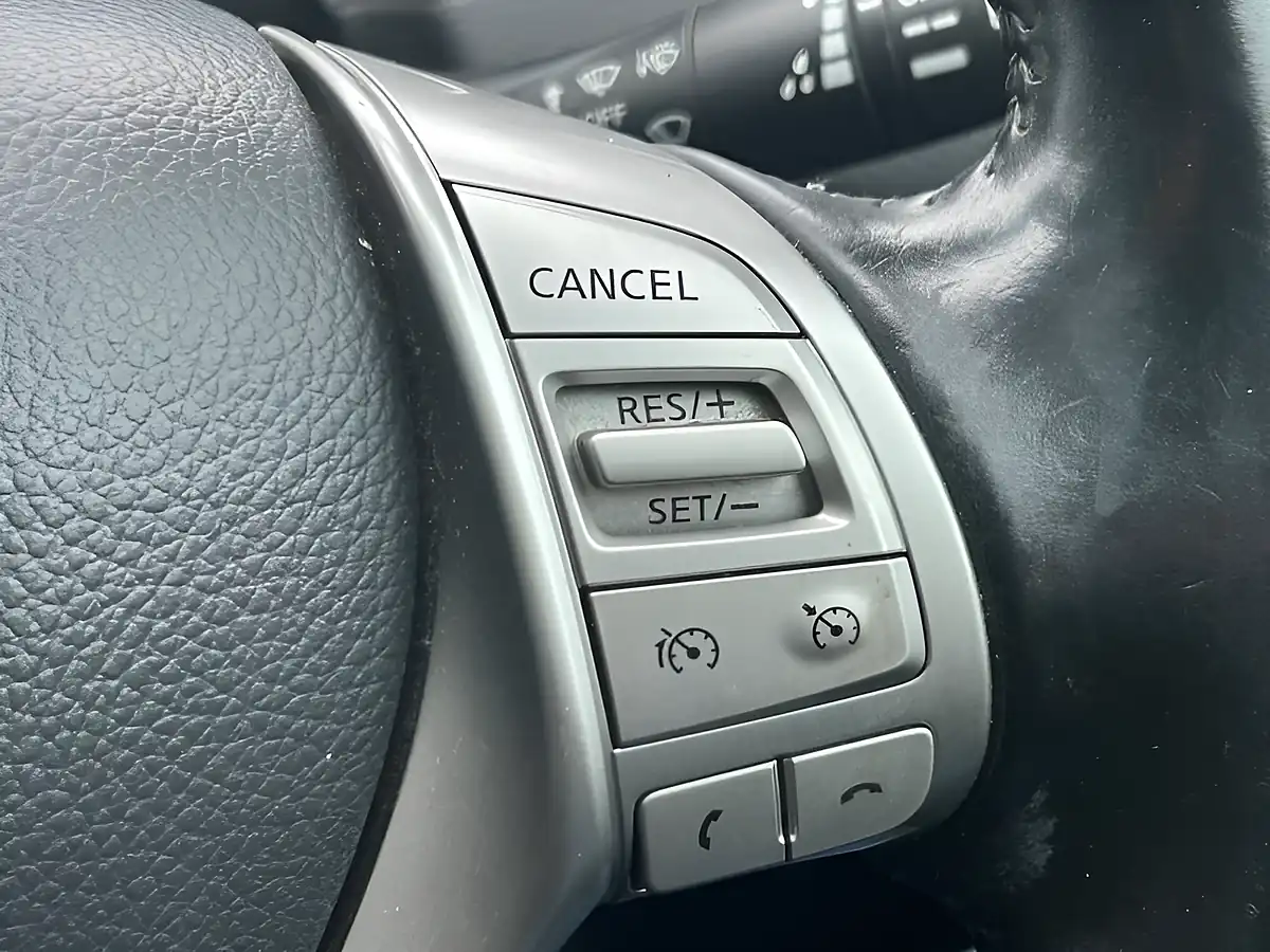 Used 2014 Nissan Qashqai Acenta Premium White - Interior and Exterior details 20