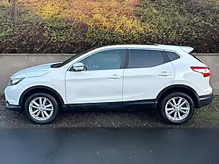 Used 2014 Nissan Qashqai Acenta Premium White - Interior and Exterior details 3