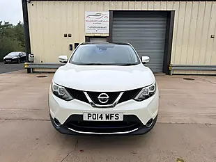 Used 2014 Nissan Qashqai Acenta Premium White - Interior and Exterior details 3