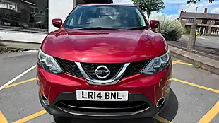 Used 2014 Nissan Qashqai Acenta Red - Interior and Exterior details 2
