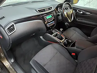 Used 2014 Nissan Qashqai Acenta Smart Vision Pack Beige - Interior and Exterior details 12