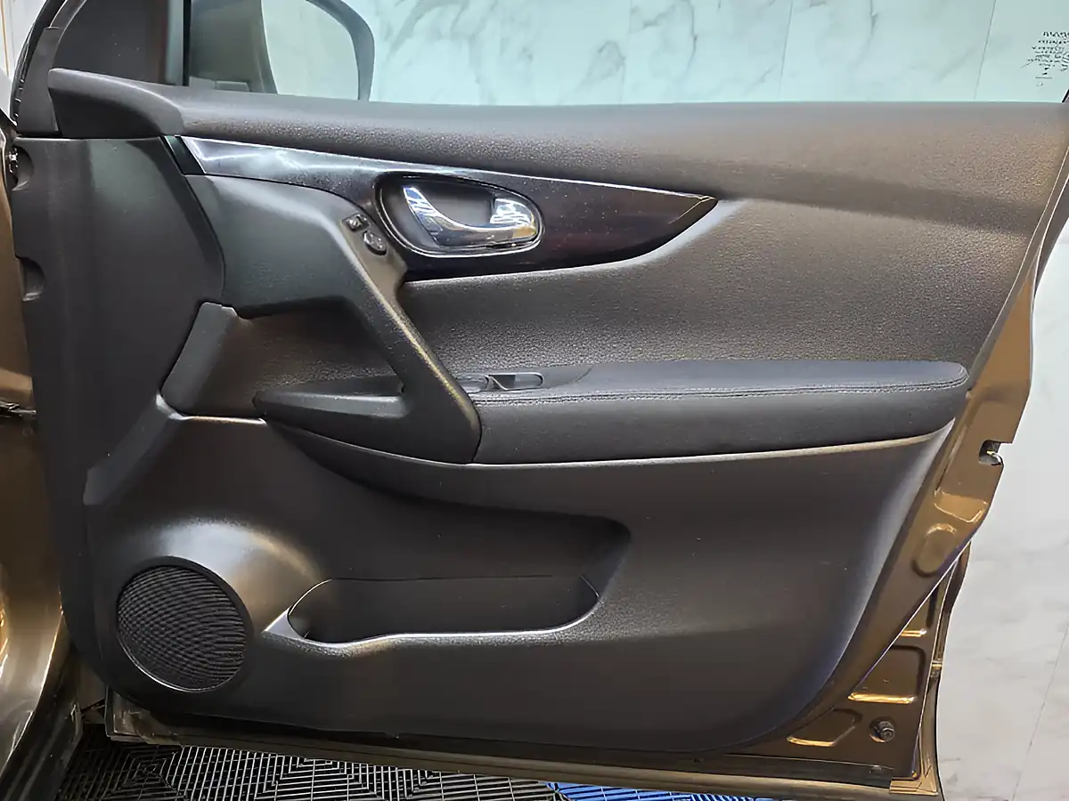 Used 2014 Nissan Qashqai Acenta Smart Vision Pack Beige - Interior and Exterior details 17