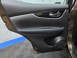 Used 2014 Nissan Qashqai Acenta Smart Vision Pack Beige - Interior and Exterior details 18