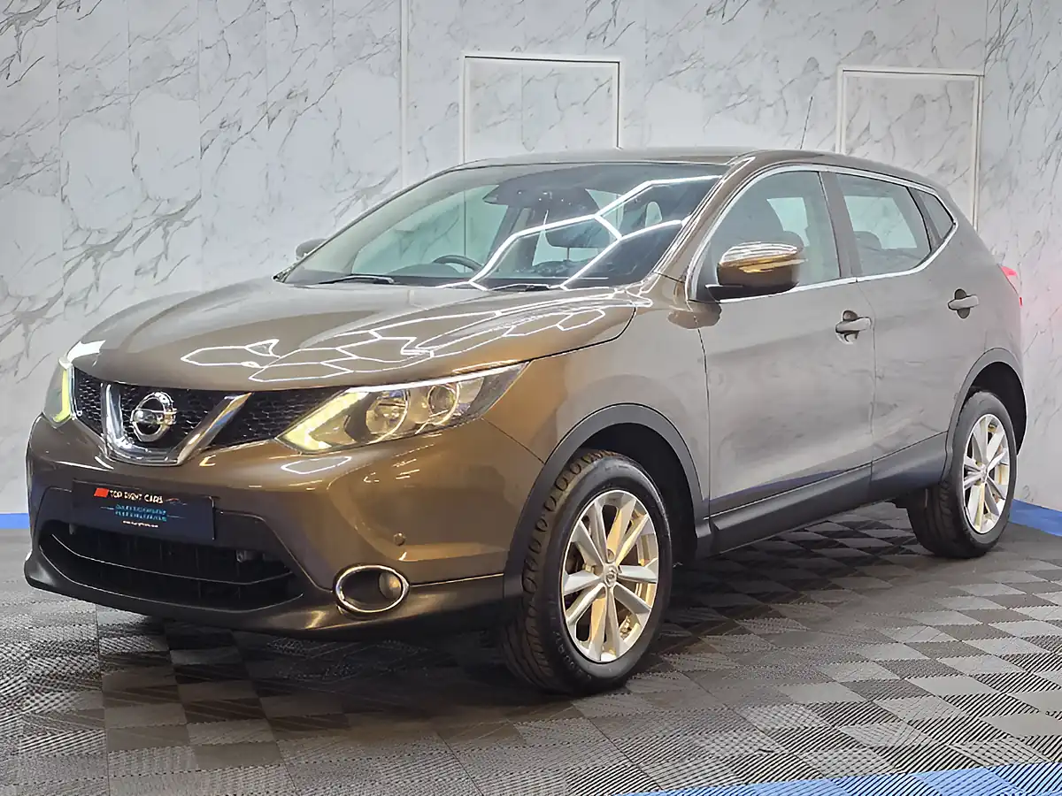 Used 2014 Nissan Qashqai Acenta Smart Vision Pack Beige - Interior and Exterior details 4