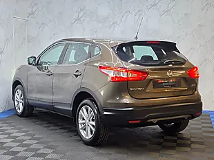 Used 2014 Nissan Qashqai Acenta Smart Vision Pack Beige - Interior and Exterior details 9