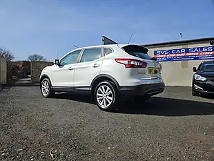 Used 2014 Nissan Qashqai Acenta White - Interior and Exterior details 9
