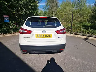 Used 2014 Nissan Qashqai Acenta White - Interior and Exterior details 13