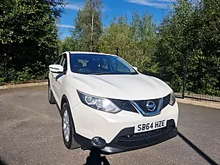 Used 2014 Nissan Qashqai Acenta White - Interior and Exterior details 6