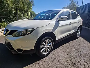 Used 2014 Nissan Qashqai Acenta White - Interior and Exterior details 8