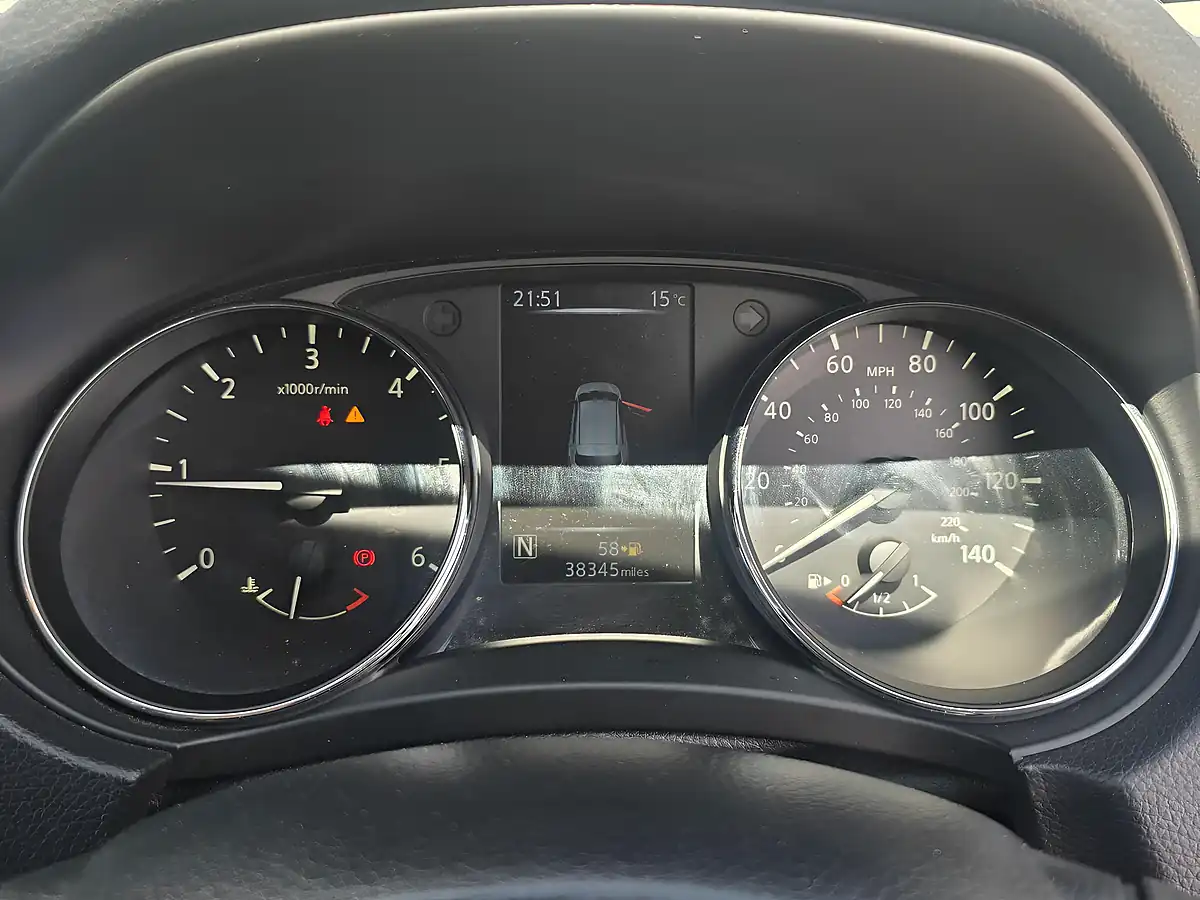 Used 2014 Nissan Qashqai Acenta Xtron Black - Interior and Exterior details 10