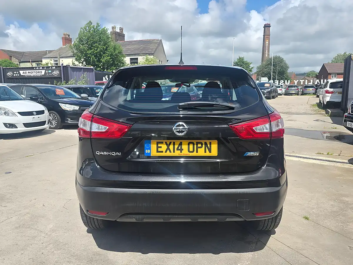 Used 2014 Nissan Qashqai Acenta Xtron Black - Interior and Exterior details 6