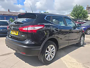 Used 2014 Nissan Qashqai Acenta Xtron Black - Interior and Exterior details 8