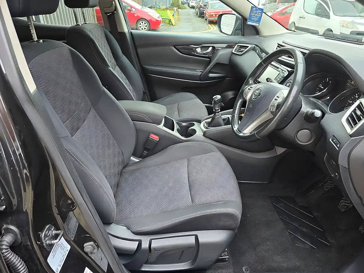 Used 2014 Nissan Qashqai N-Tec+ Black - Interior and Exterior details 13