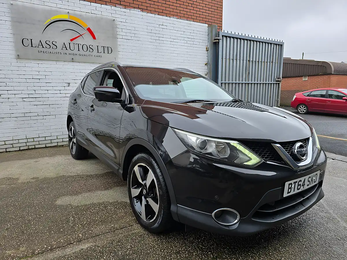 Used 2014 Nissan Qashqai N-Tec+ Black - Interior and Exterior details 6