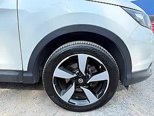 Used 2014 Nissan Qashqai N-Tec+ White - Interior and Exterior details 18