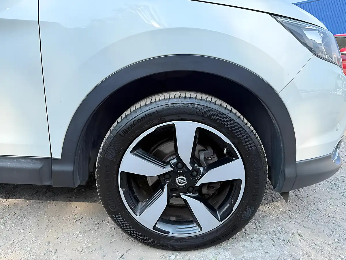 Used 2014 Nissan Qashqai N-Tec+ White - Interior and Exterior details 18