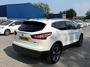 Used 2014 Nissan Qashqai N-Tec+ White - Interior and Exterior details 7