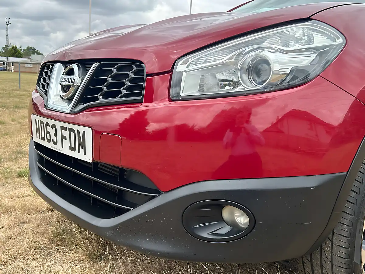 Used 2014 Nissan Qashqai Qashqai+2 Red - Interior and Exterior details 10
