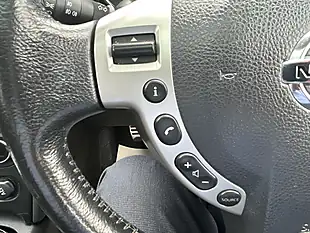 Used 2014 Nissan Qashqai Qashqai+2 Red - Interior and Exterior details 14