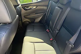 Used 2014 Nissan Qashqai Tekna Black - Interior and Exterior details 2