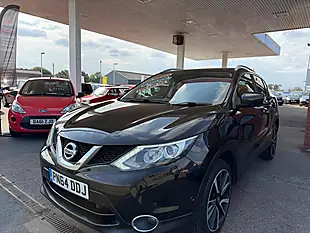 Used 2014 Nissan Qashqai Tekna Black - Interior and Exterior details 2