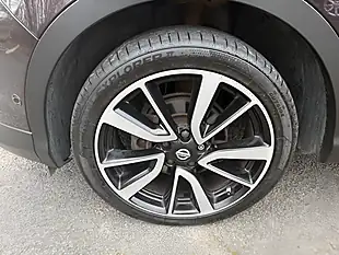 Used 2014 Nissan Qashqai Tekna Black - Interior and Exterior details 11