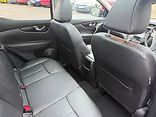 Used 2014 Nissan Qashqai Tekna Black - Interior and Exterior details 15