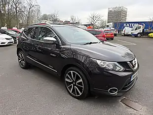 Used 2014 Nissan Qashqai Tekna Black - Interior and Exterior details 8