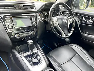Used 2014 Nissan Qashqai Tekna Blue - Interior and Exterior details 13