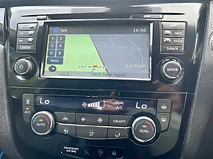 Used 2014 Nissan Qashqai Tekna Blue - Interior and Exterior details 17